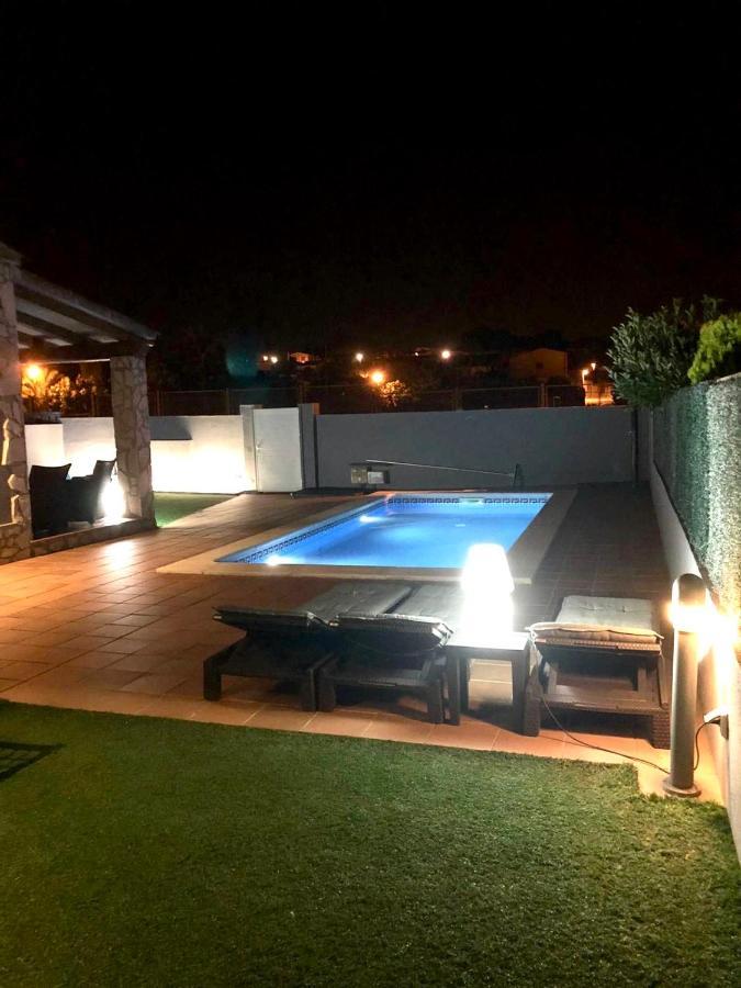 Вілла Casa En L Escala Con Piscina Y Wifi Free Л'Аскала Екстер'єр фото