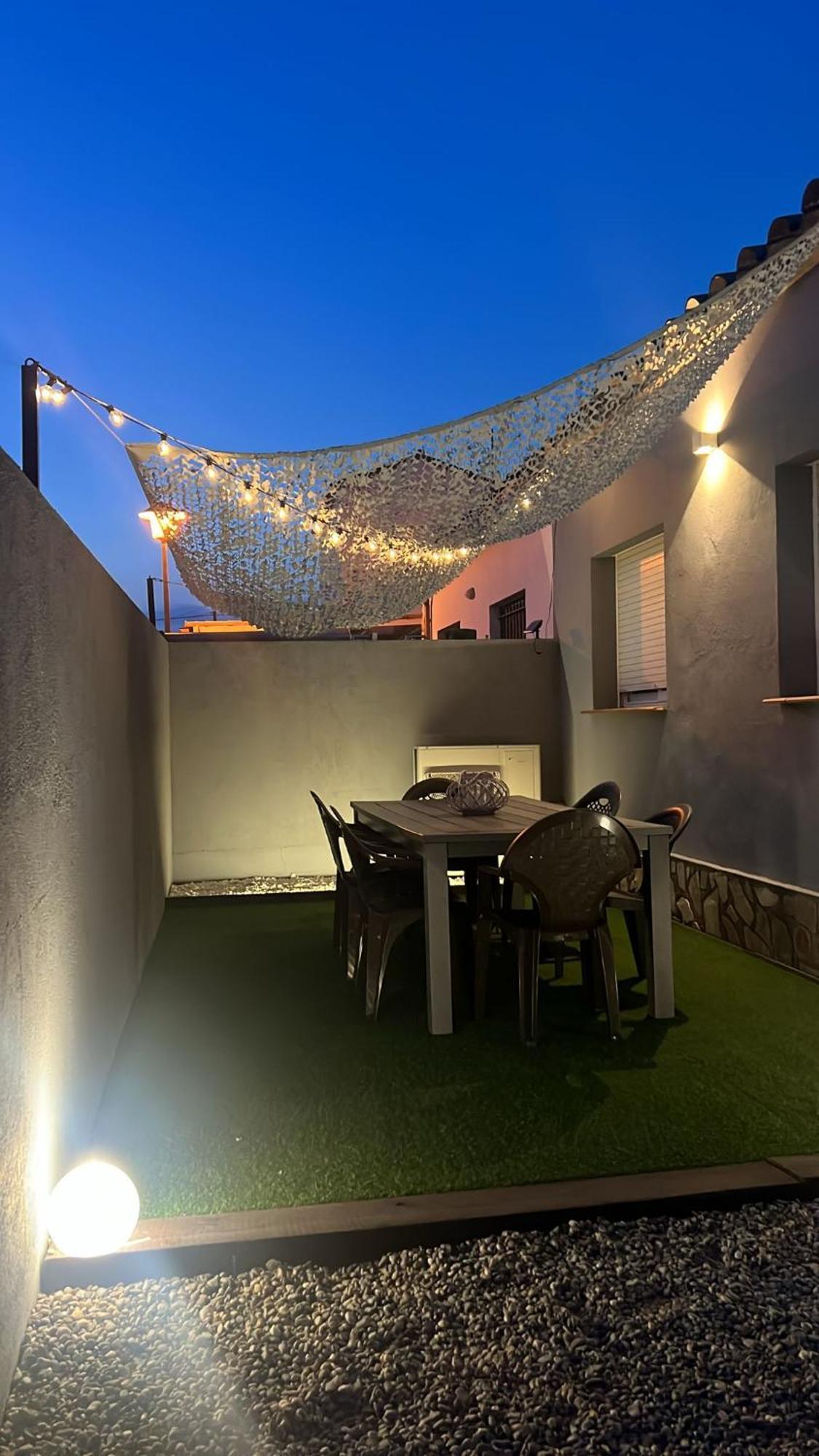 Вілла Casa En L Escala Con Piscina Y Wifi Free Л'Аскала Екстер'єр фото