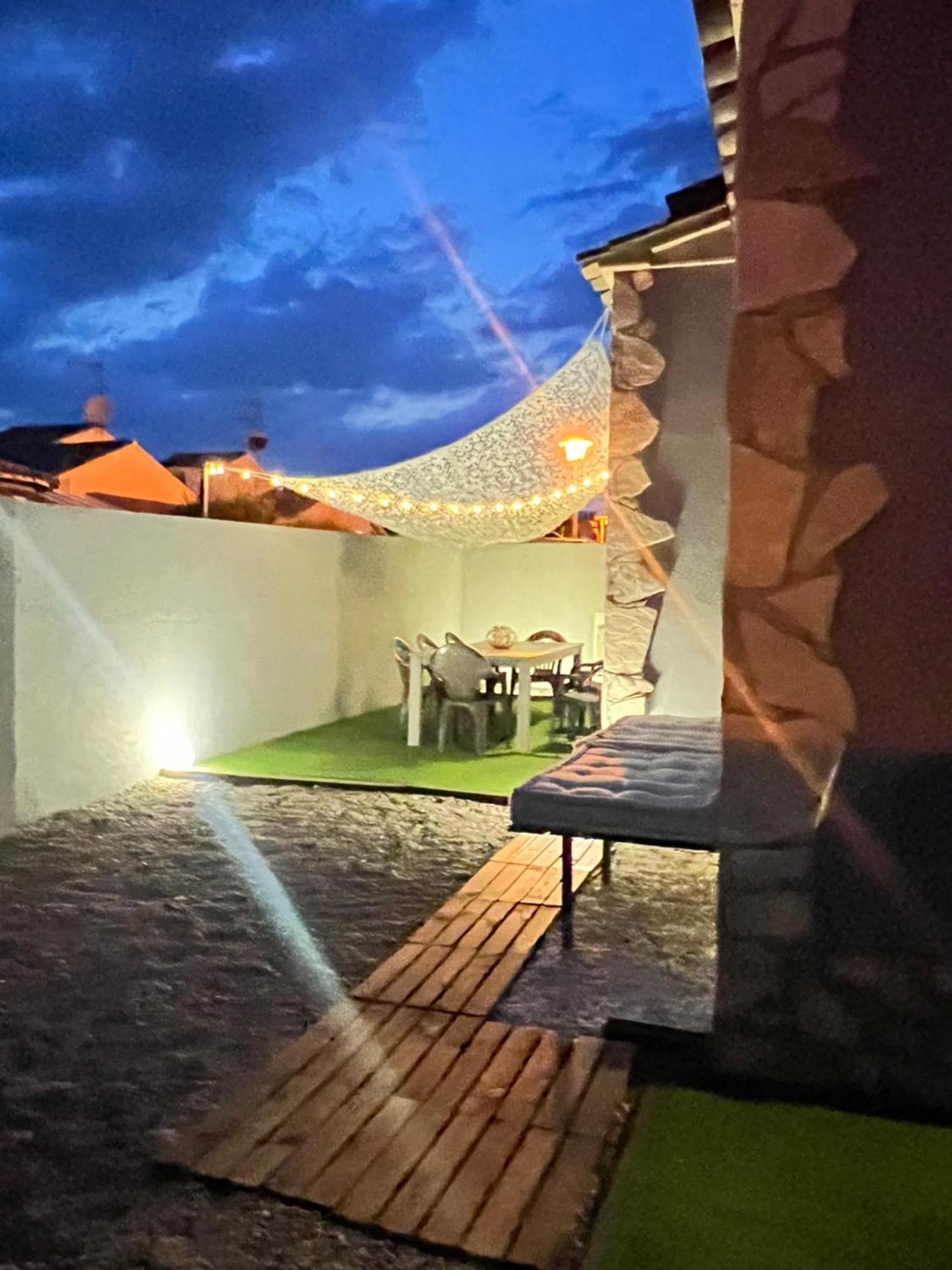 Вілла Casa En L Escala Con Piscina Y Wifi Free Л'Аскала Екстер'єр фото