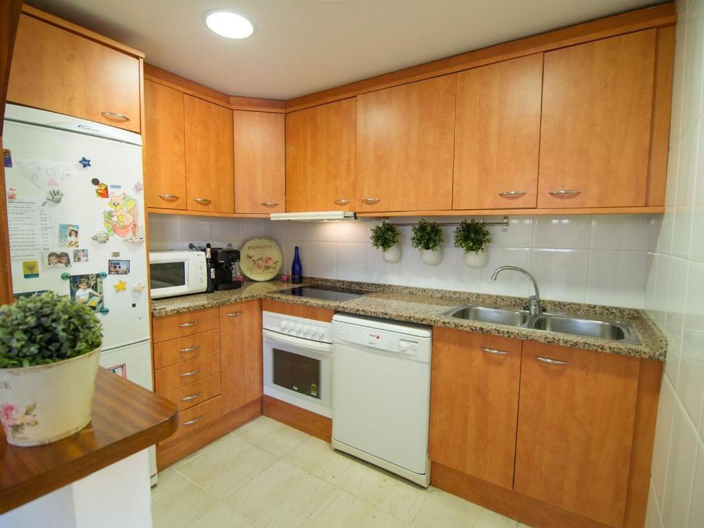 Вілла Casa En L Escala Con Piscina Y Wifi Free Л'Аскала Екстер'єр фото