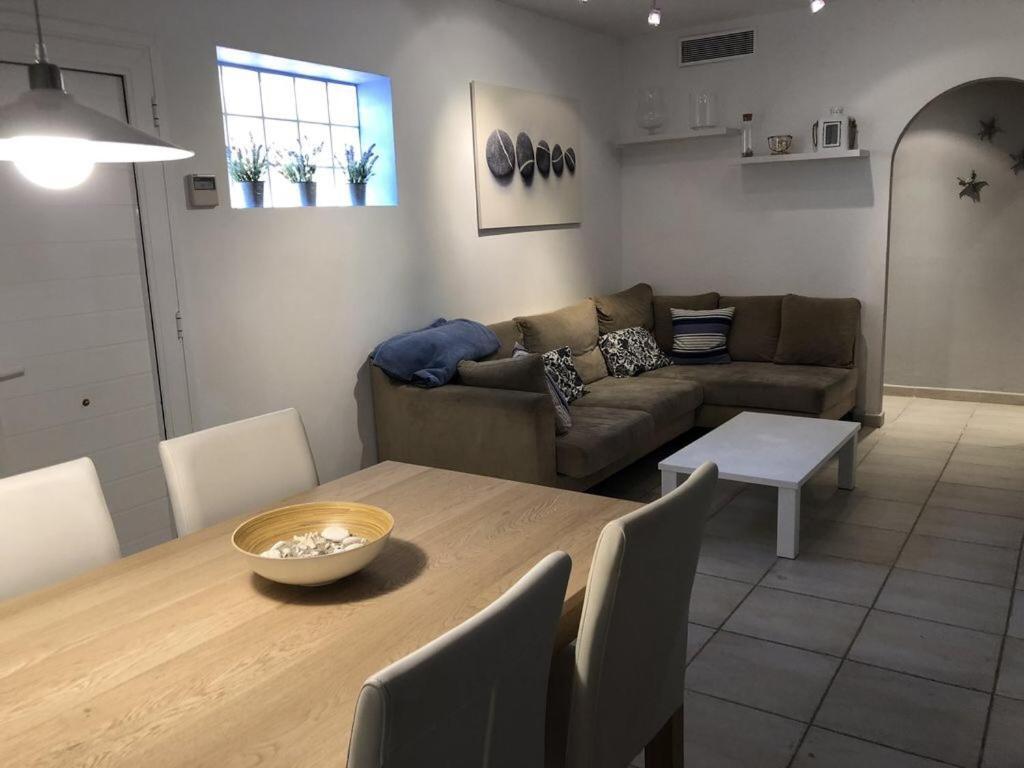 Вілла Casa En L Escala Con Piscina Y Wifi Free Л'Аскала Екстер'єр фото